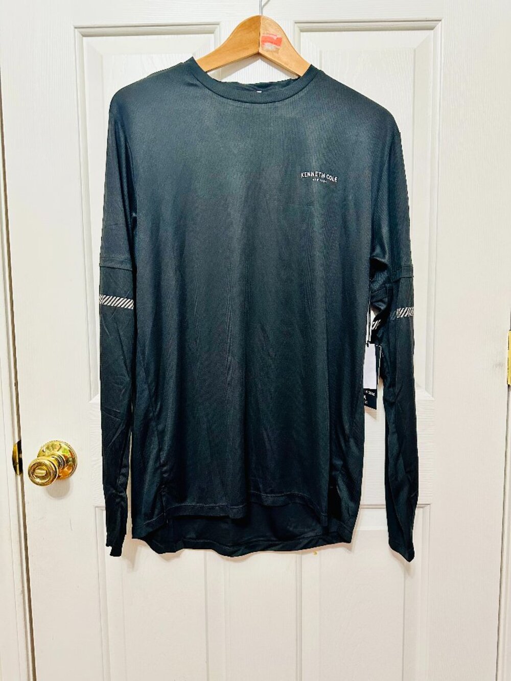 KENNETH COLE NEW YORK BLACK ACTIVE TECH LONG SLEEVE T-SHIRT MEDIUM $59